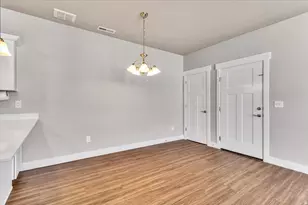 898 N Van Dyne Dr, Saratoga Springs, UT 84045 - Photo 11