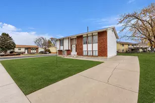 1118 N 575 W, Clinton, UT 84015 - Photo 1