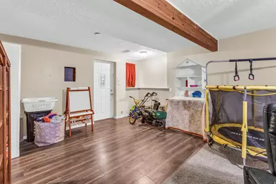 1118 N 575 W, Clinton, UT 84015 - Photo 9