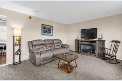1118 N 575 W, Clinton, UT 84015 - Photo 5