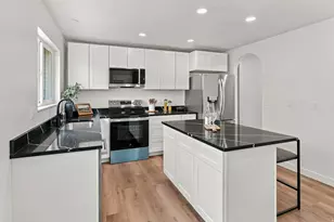 8261 S Maio Dr, Sandy, UT 84093 - Photo 9