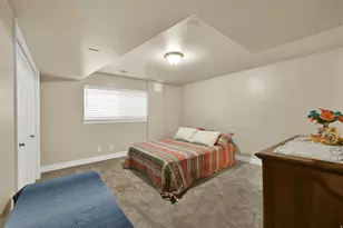 2246 E Lincoln Ct, Holladay, UT 84124 - Photo 19