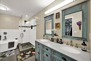 2246 E Lincoln Ct, Holladay, UT 84124 - Photo 3