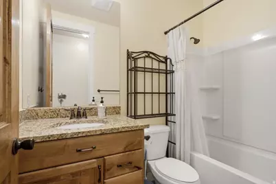1232 E Canyon Rd N, Lake Point, UT 84074 - Photo 35