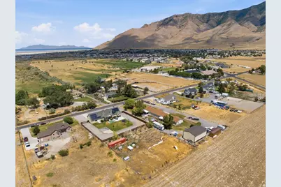 1232 E Canyon Rd N, Lake Point, UT 84074 - Photo 5