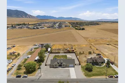 1232 E Canyon Rd N, Lake Point, UT 84074 - Photo 3