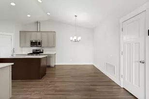 19 W 800 N, Pleasant Grove, UT 84062 - Photo 9