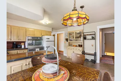 615 E Maple St, Mapleton, UT 84664 - Photo 9