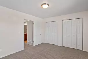 1113 Country Hills Dr, Ogden, UT 84403 - Photo 11