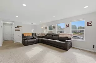 914 W 2600 N, Clinton, UT 84015 - Photo 5