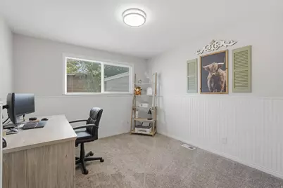 914 W 2600 N, Clinton, UT 84015 - Photo 15