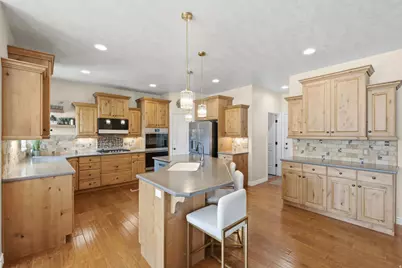 5352 N Horseshoe Dr, Stansbury Park, UT 84074 - Photo 15
