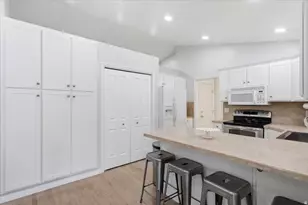 684 E 1550 S, Kaysville, UT 84037 - Photo 7