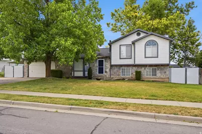 684 E 1550 S, Kaysville, UT 84037 - Photo 1