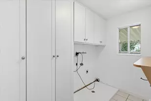 684 E 1550 S, Kaysville, UT 84037 - Photo 9