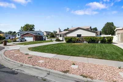 5386 S Clover Meadow Dr, Murray, UT 84123 - Photo 27