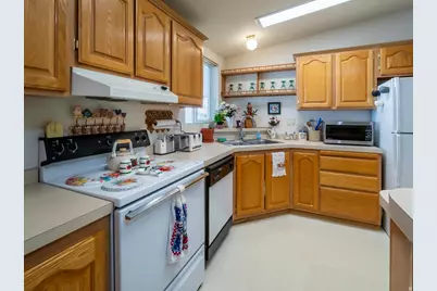 762 W Monte Hermosa #LOT 11, Taylorsville, UT 84123 - Photo 3