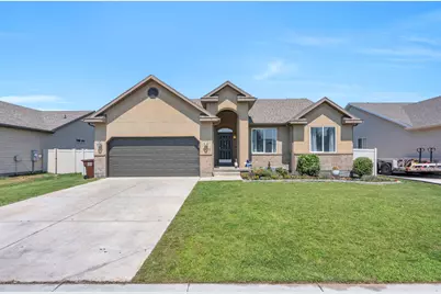 4613 E Bridleway Rd, Eagle Mountain, UT 84005 - Photo 1