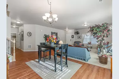 6863 W Breeanne Pl, Herriman, UT 84096 - Photo 9