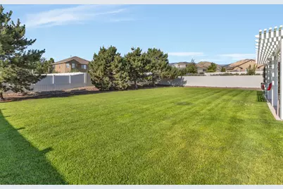 6863 W Breeanne Pl, Herriman, UT 84096 - Photo 27