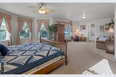6863 W Breeanne Pl, Herriman, UT 84096 - Photo 11