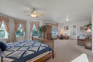 6863 W Breeanne Pl, Herriman, UT 84096 - Photo 11
