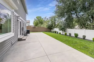 11906 S Woodridge Rd, Sandy, UT 84094 - Photo 33