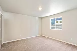 7067 N Obsidian Wy, Eagle Mountain, UT 84005 - Photo 15