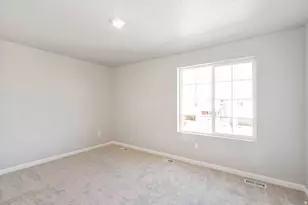 7067 N Obsidian Wy, Eagle Mountain, UT 84005 - Photo 17