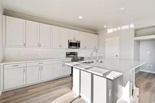 7067 N Obsidian Wy, Eagle Mountain, UT 84005 - Photo 7