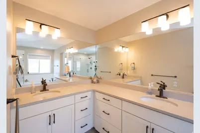 3044 S Edgewater Ln W, Syracuse, UT 84075 - Photo 23