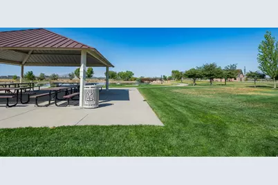 3044 S Edgewater Ln W, Syracuse, UT 84075 - Photo 37