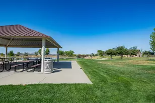 3044 S Edgewater Ln W, Syracuse, UT 84075 - Photo 37