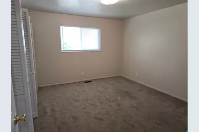 2384 S Derby St, West Valley, UT 84119 - Photo 17