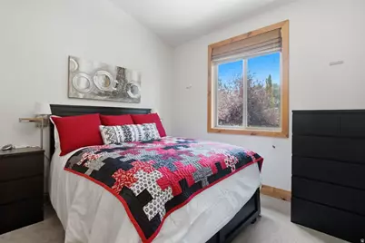 1337 E 4325 S, Salt Lake City, UT 84124 - Photo 27