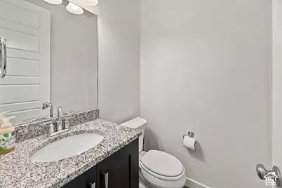 454 W 1025 S, Farmington, UT 84025 - Photo 51