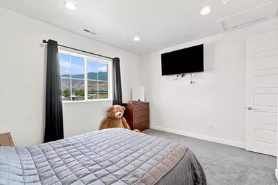 454 W 1025 S, Farmington, UT 84025 - Photo 29