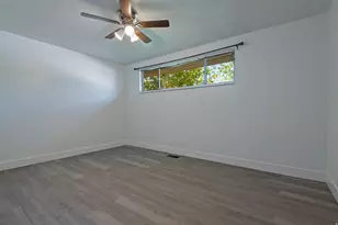 542 W 5225 S, Washington Terrace, UT 84405 - Photo 13