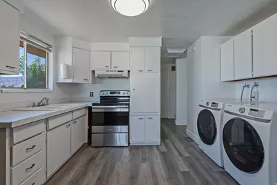 542 W 5225 S, Washington Terrace, UT 84405 - Photo 9