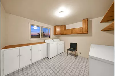 374 W Lakeview Rd S, Lindon, UT 84042 - Photo 21