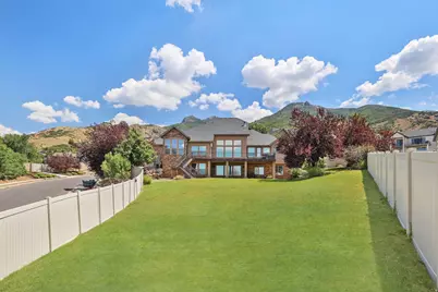 3150 E 25 S, Layton, UT 84040 - Photo 11