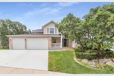 1921 Anasazi Dr, Ogden, UT 84403 - Photo 1
