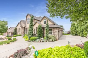 1391 N Compton Rd, Farmington, UT 84025 - Photo 3