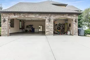 1391 N Compton Rd, Farmington, UT 84025 - Photo 47