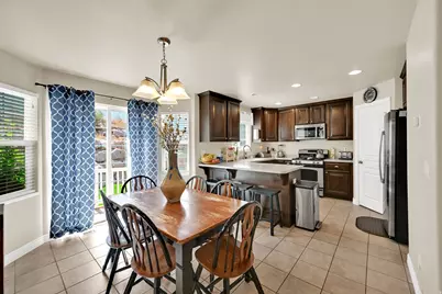 4554 S Basin Ridge Ct, West Valley, UT 84128 - Photo 9