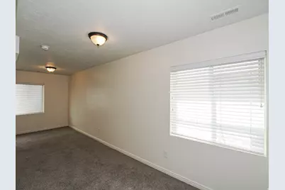 59 W Dewar Grove Ln, Salt Lake City, UT 84115 - Photo 31