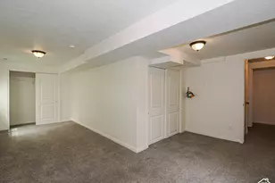 59 W Dewar Grove Ln, Salt Lake City, UT 84115 - Photo 29