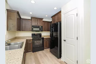 59 W Dewar Grove Ln, Salt Lake City, UT 84115 - Photo 11