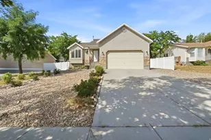 5782 S Stone Flower Way W, Salt Lake City, UT 84118 - Photo 1