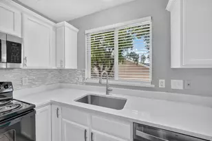 5782 S Stone Flower Way W, Salt Lake City, UT 84118 - Photo 11